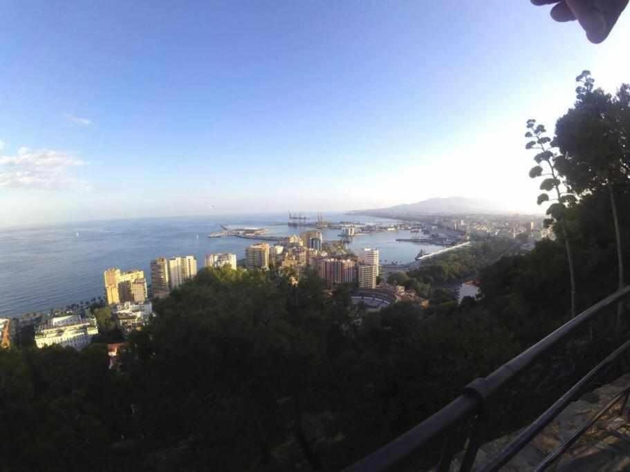 Apartamento En Pleno Centro De Málaga Eksteriør billede